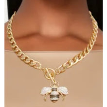 Load image into Gallery viewer, Gucci Style Rhinestone (wings) Striped blk Bee necklace
