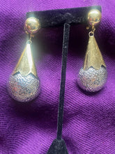 Load image into Gallery viewer, Gold top 2 tone &quot;cone/ball&quot; style earrings (clip-on)
